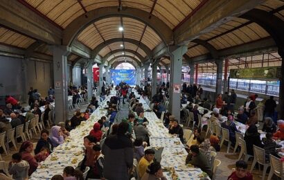 Bayraklı Belediyesi’nden Ramazan İftar Sofrası Etkinliği