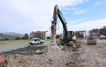 Bayraklı Belediyesi’nden Yeni Spor Tesisi ve Park Yenileme Projesi