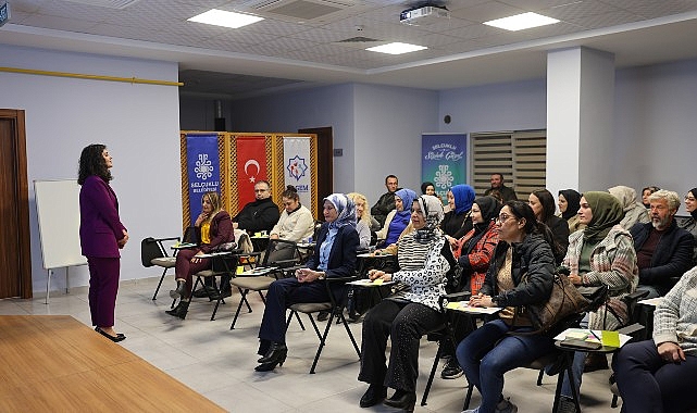 Selçuklu Belediyesi’nden Aile İlişkilerini Güçlendiren Ergenlik Semineri